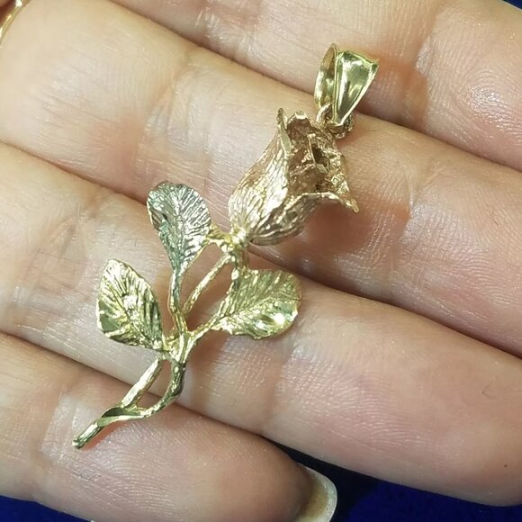 Solid 14k yellow white rose flower Gold pendant charm 3D - Picture 4 of 8